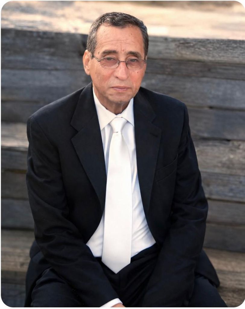 Rosendo E. Argüello Profile Photo