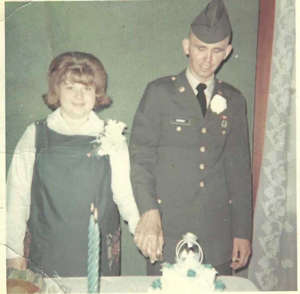 Linda & Arthur Lawson Profile Photo