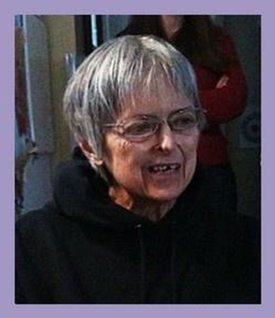 Valerie R Hallenbrook