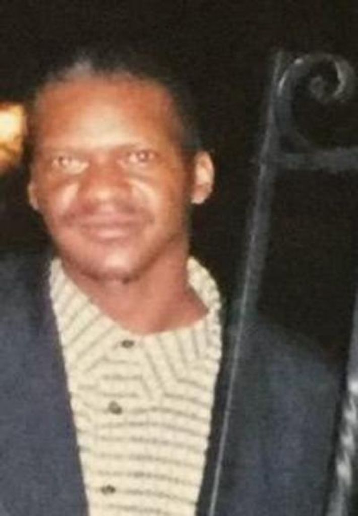 Carlton Leslie Simmons Profile Photo