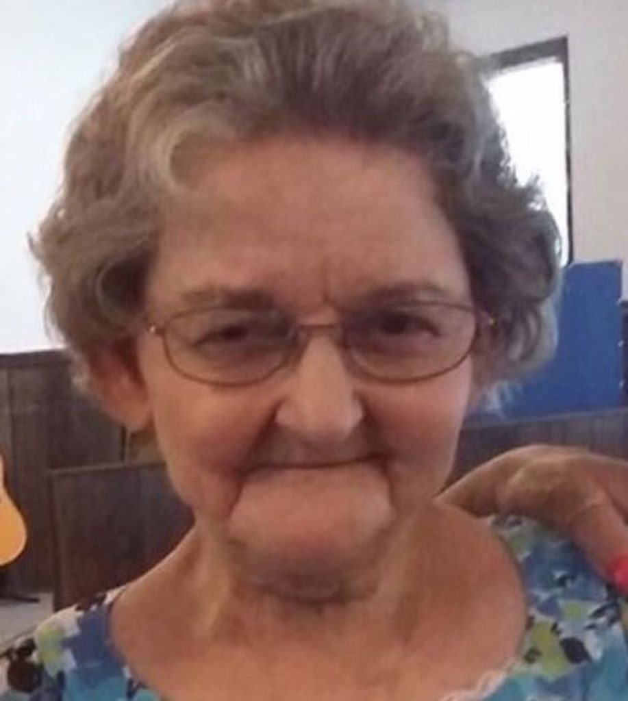 Gloria  "Lois" Horne