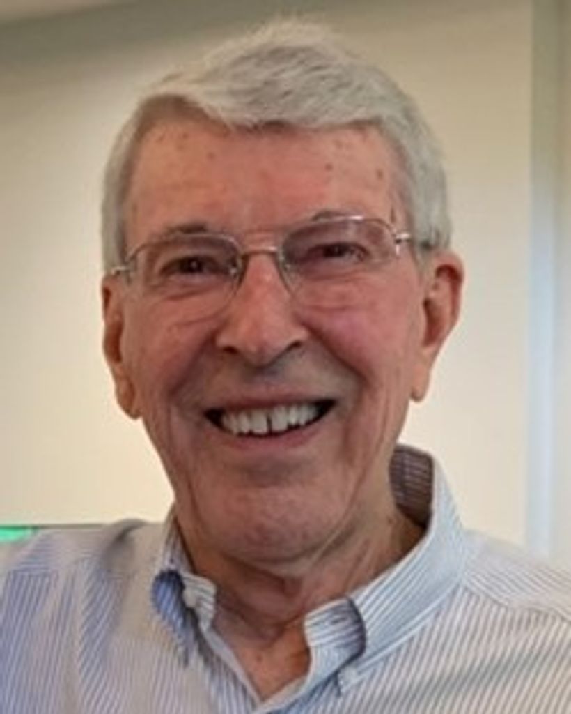 Dr. Robert "Bob" Maundrell Hall Profile Photo