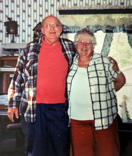 Bernard Lee Moore photo gallery thumbnail 231 of 293