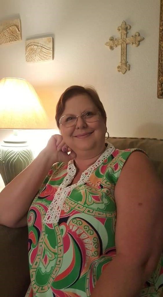 Carolyn Hambrick Petzold Profile Photo