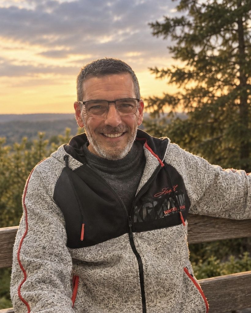 Serge Deschatelets Profile Photo