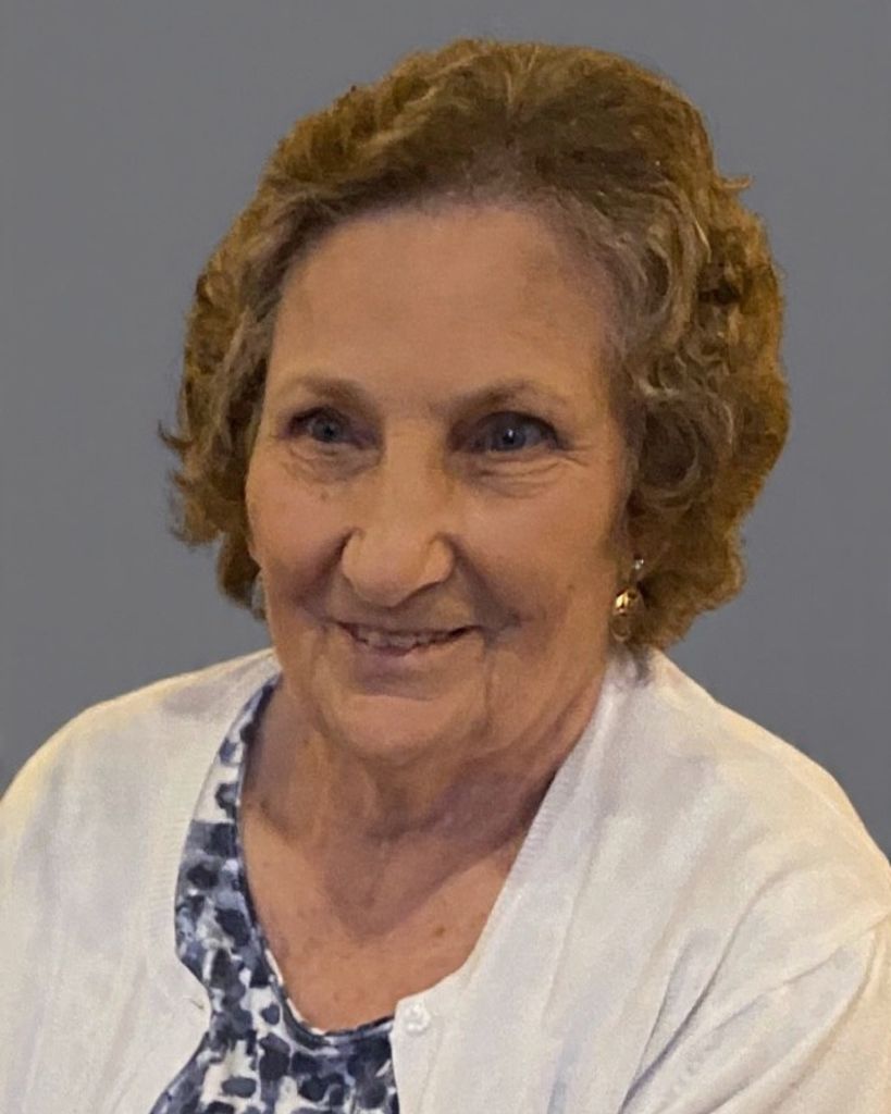 Reba Maxcine Tesseneer