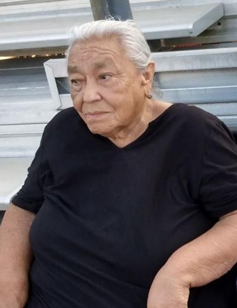 Sylvia Robledo Profile Photo