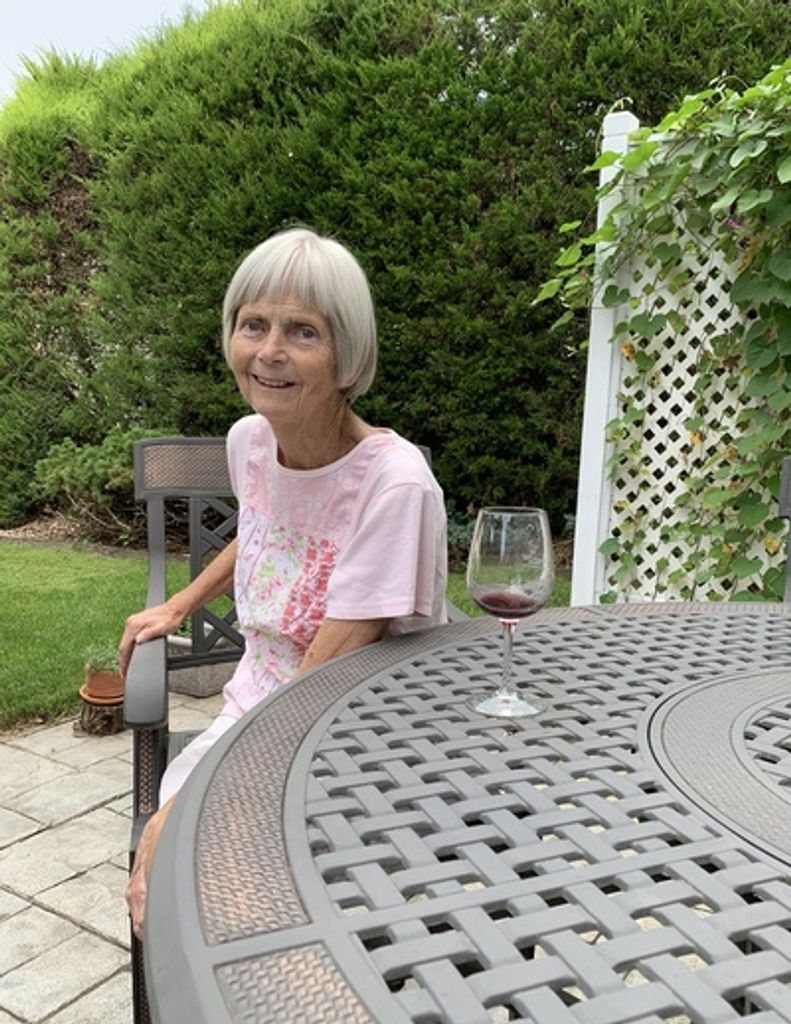 Carol Petz Profile Photo
