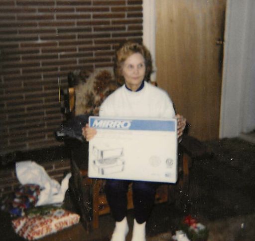 Irene (Wright)  Simpson photo gallery thumbnail 185 of 296