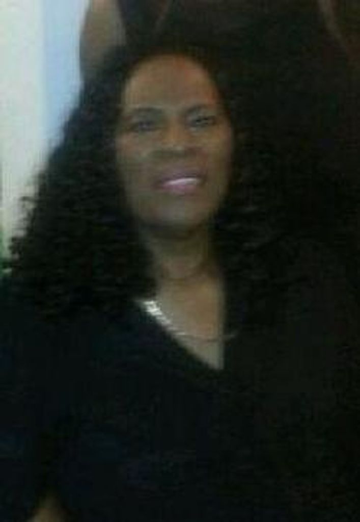 Earnestine Roseborough Profile Photo