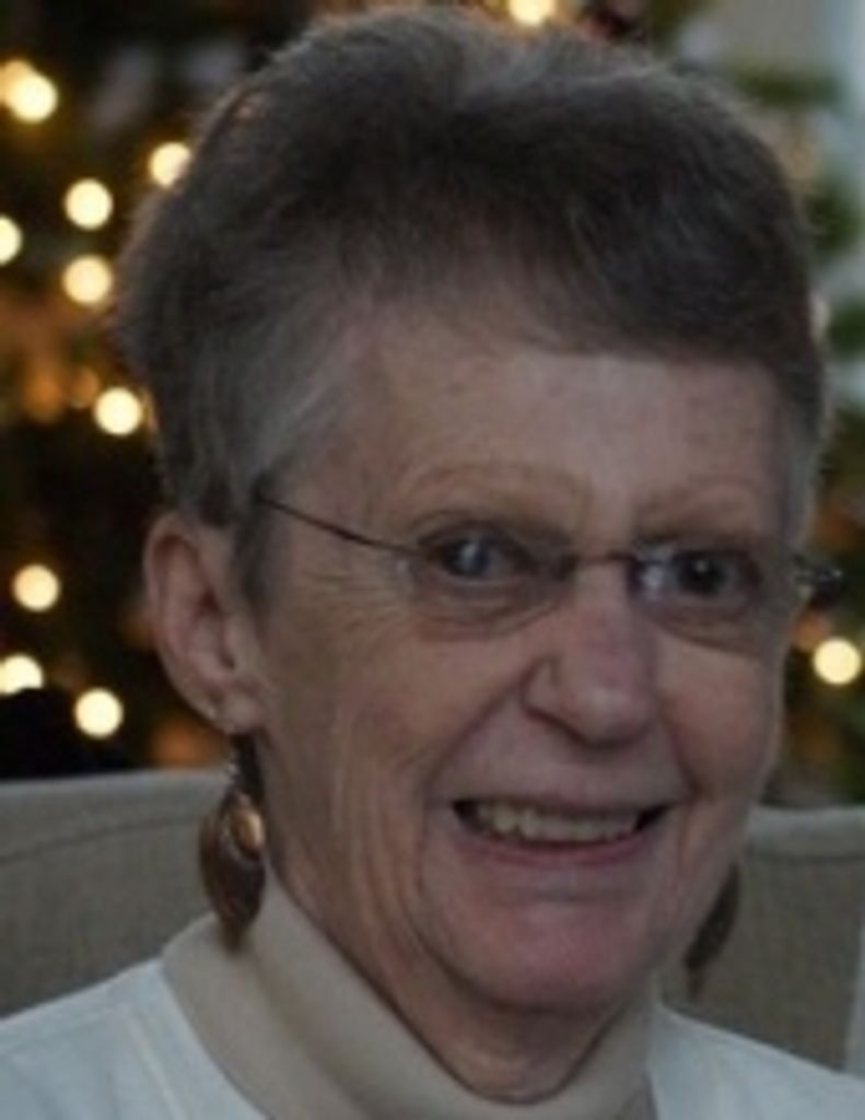 Lois J Floress