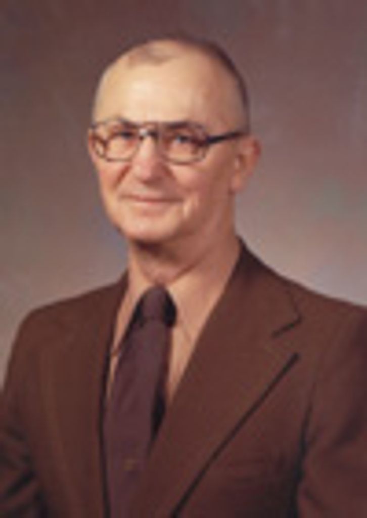 Leo Hefner