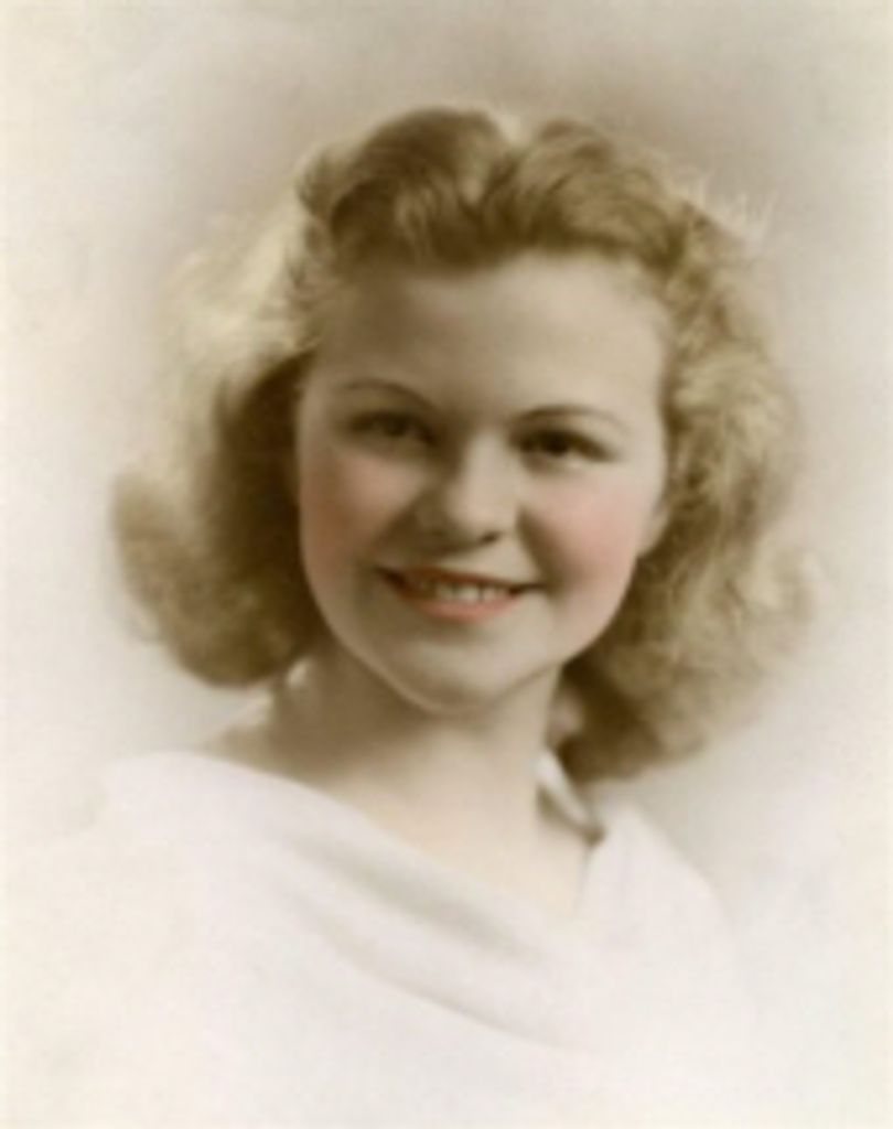 Louise Busch Profile Photo