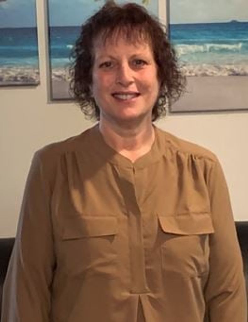 Luanne Robinson Adkins Profile Photo