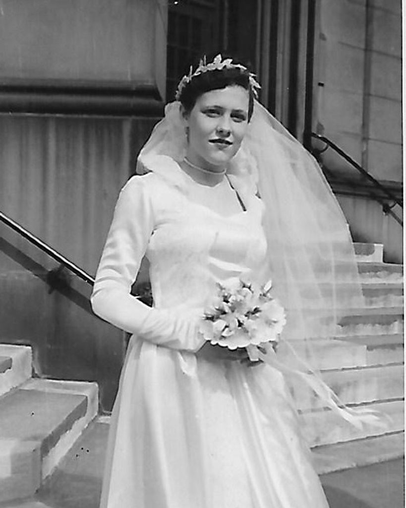 Elizabeth L. Dewar Profile Photo