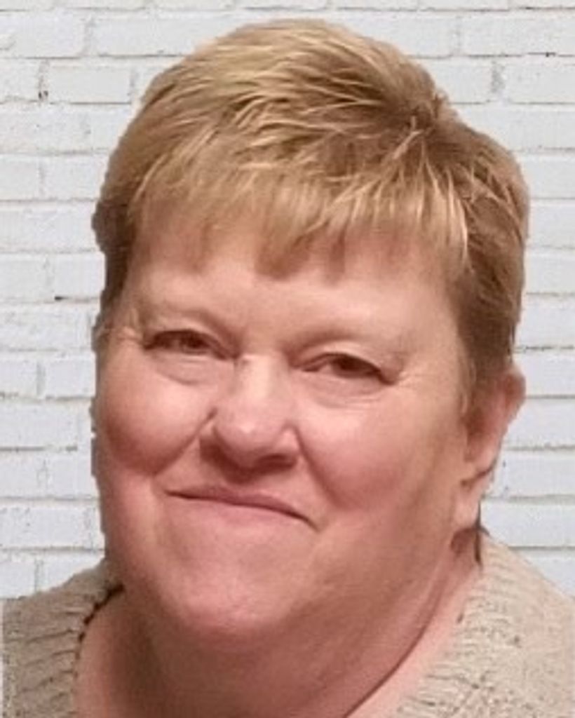 Stacie Lin Julian Profile Photo