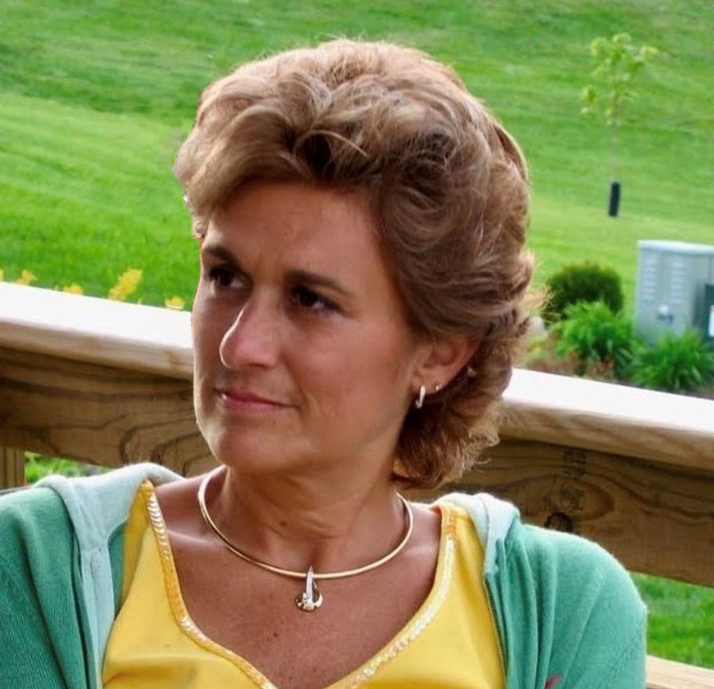 Anne Hoskins Profile Photo