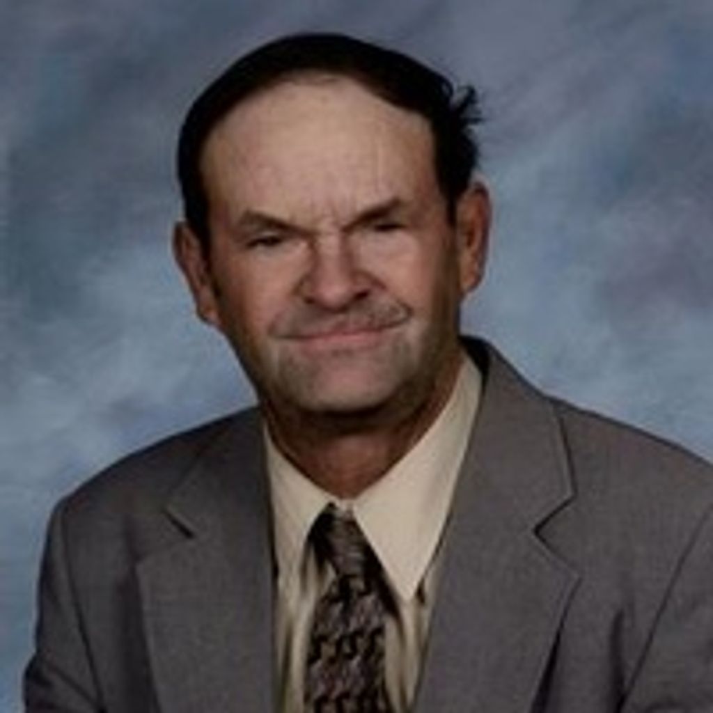 Lennis D Helms