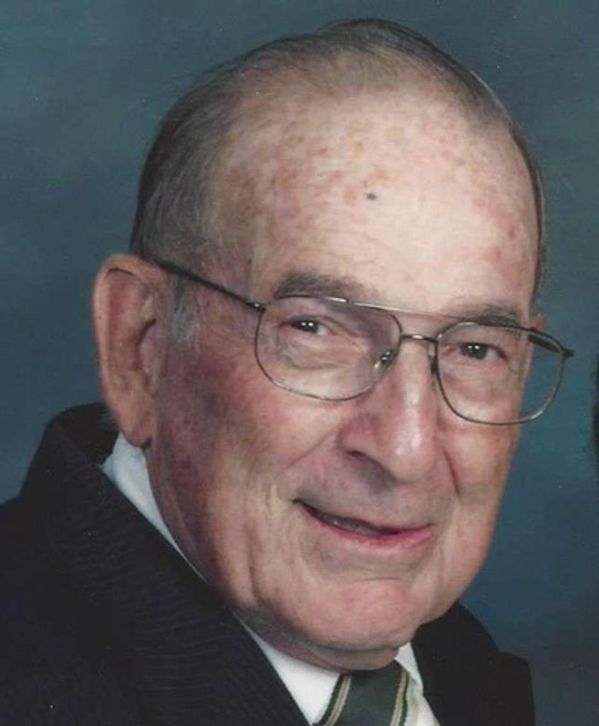 Nicholas Edward Riehle Profile Photo