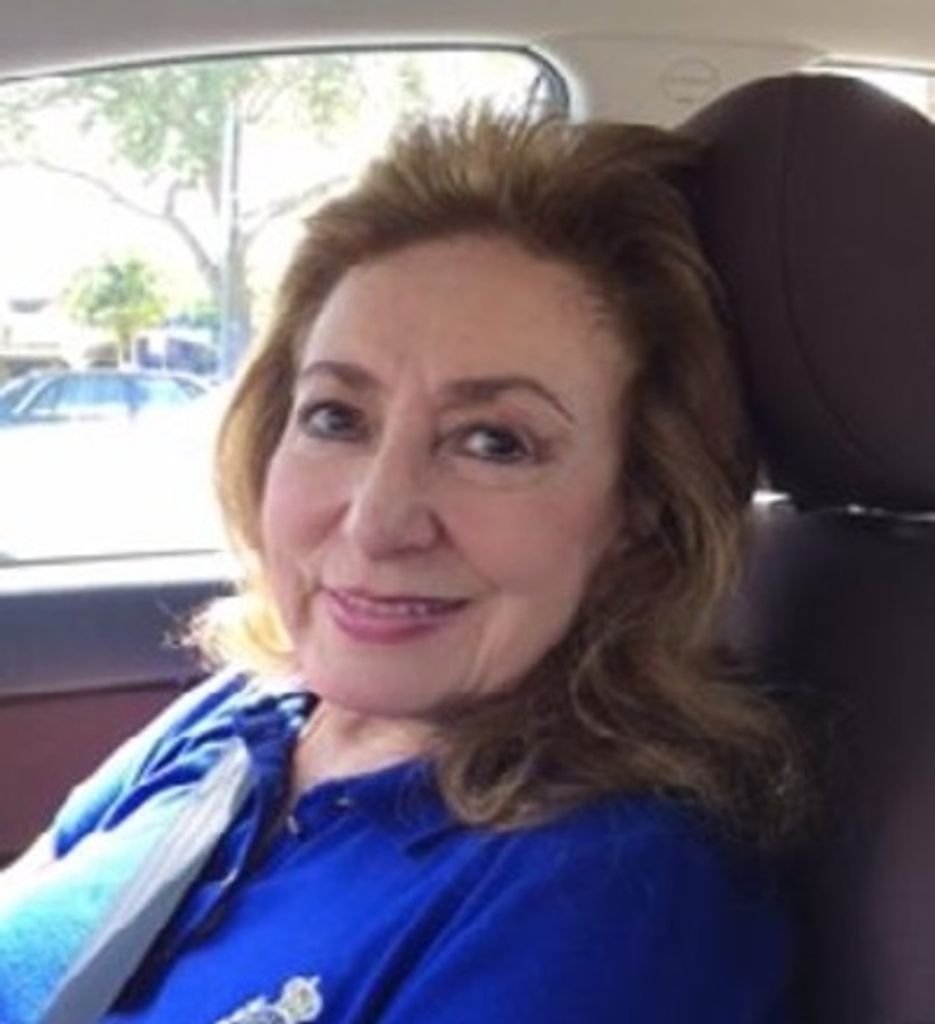 Gloria De Valladares Profile Photo