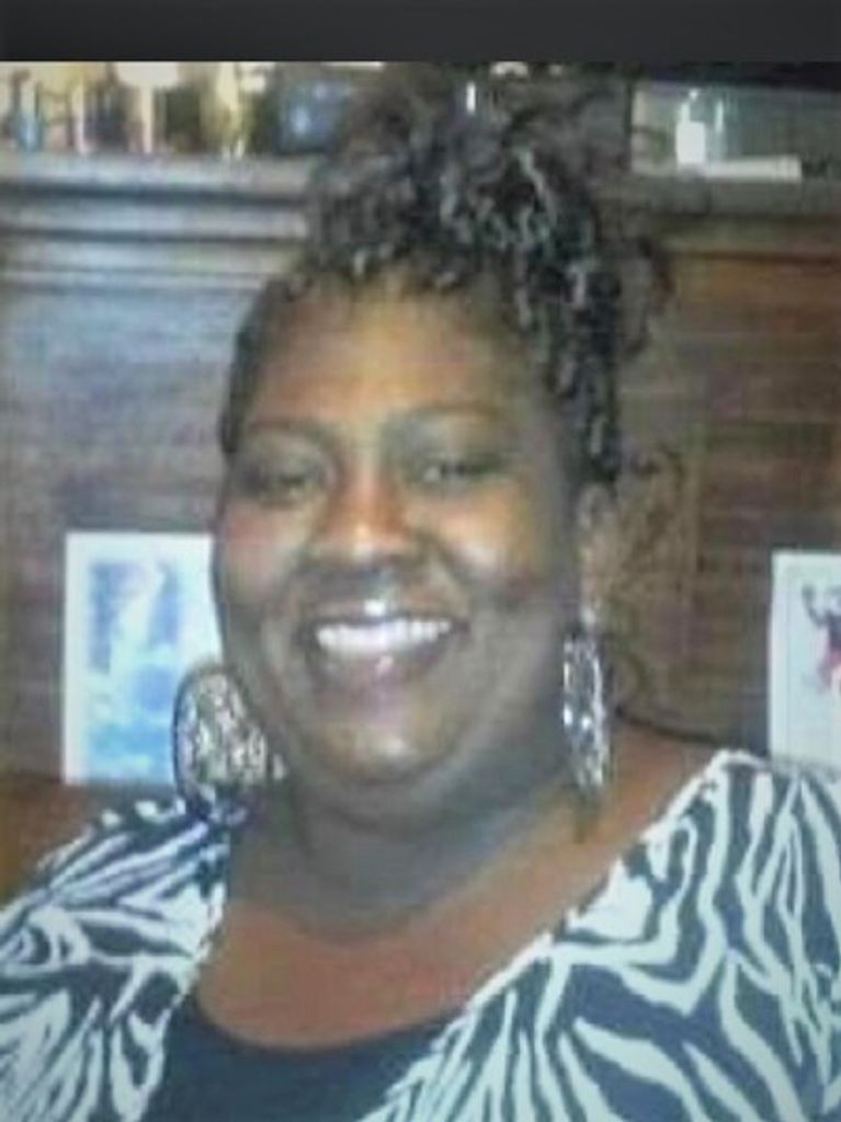Ms. Dionne Sarah Sanders Profile Photo