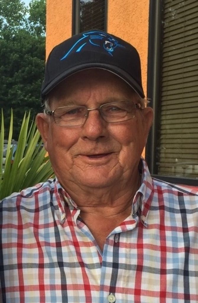 Richard Graves Profile Photo