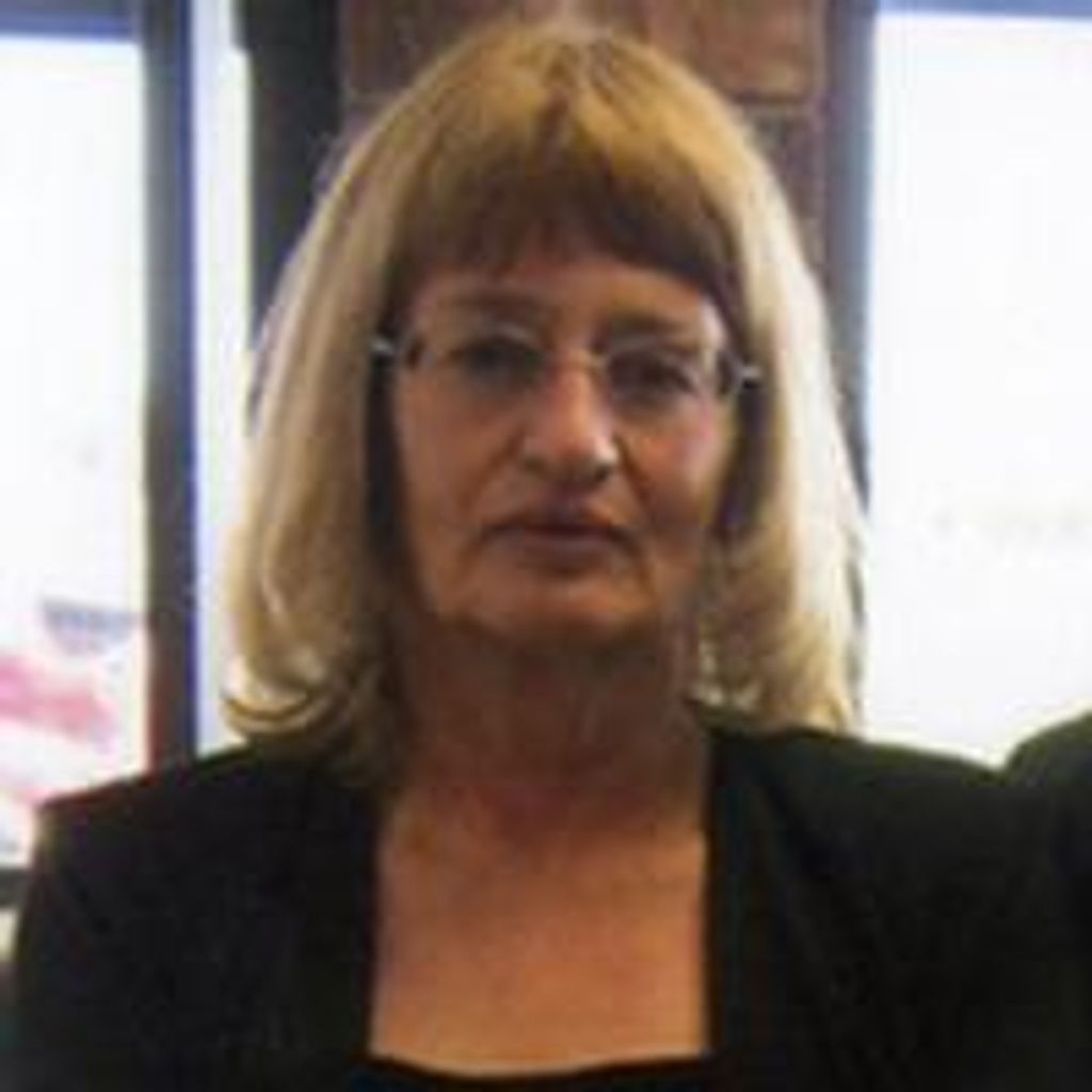 Linda Elaine Nelsen