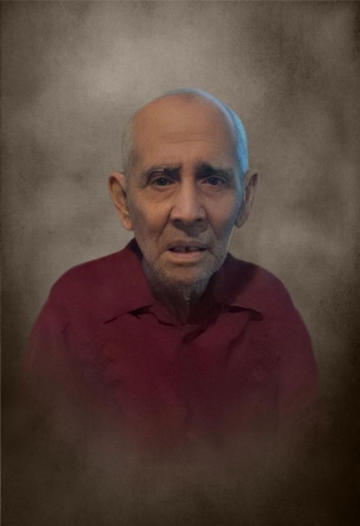 Onuel De Leon Sr.
