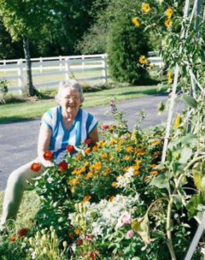 Mrs.    Anna Louise Boone