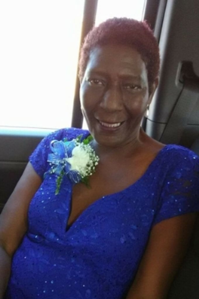 Michelle R Billups