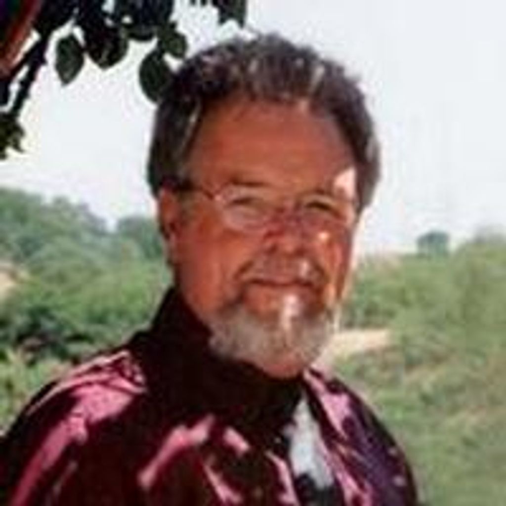 Dennis  Wayne Smith