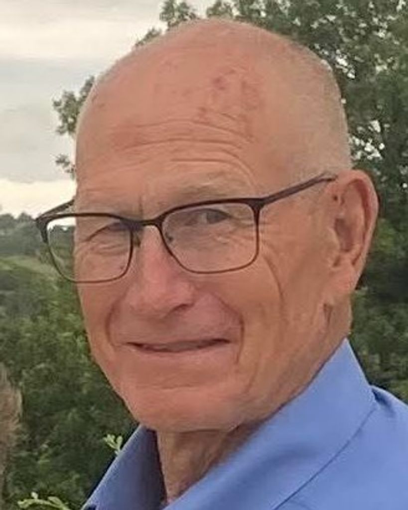 Charles Michael (Mike) Miller