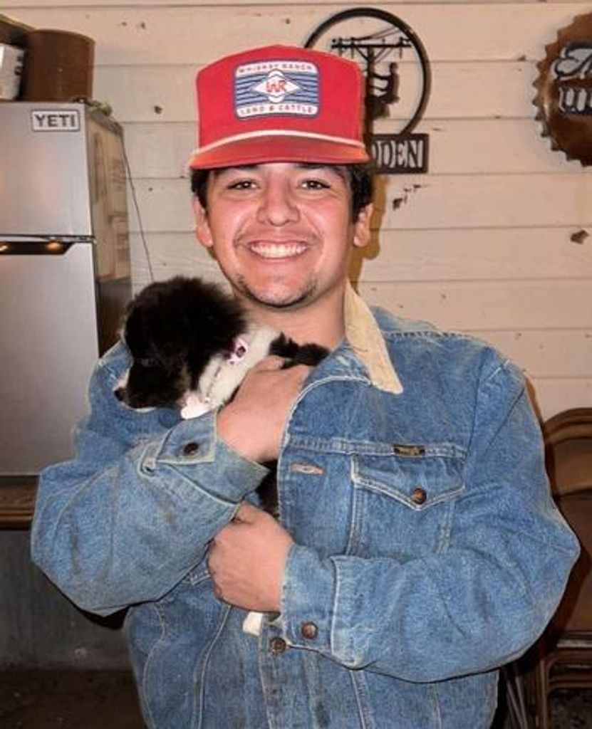 Adrian Silvas Profile Photo