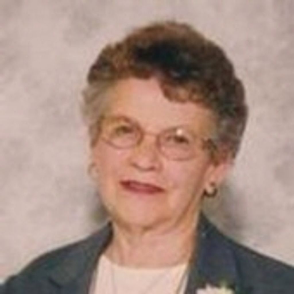 Harriet M Reuvers