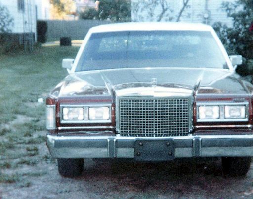 Earline Wilson photo gallery thumbnail 77 of 85