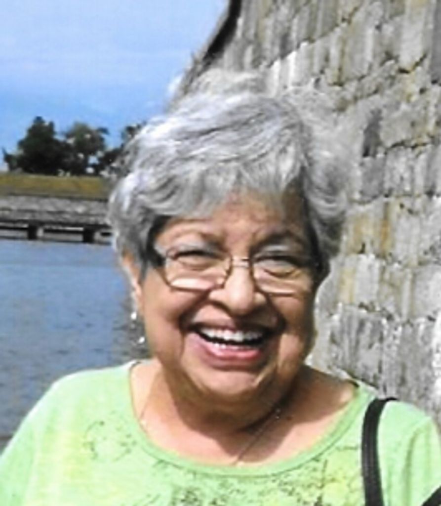 Gloria Vasquez