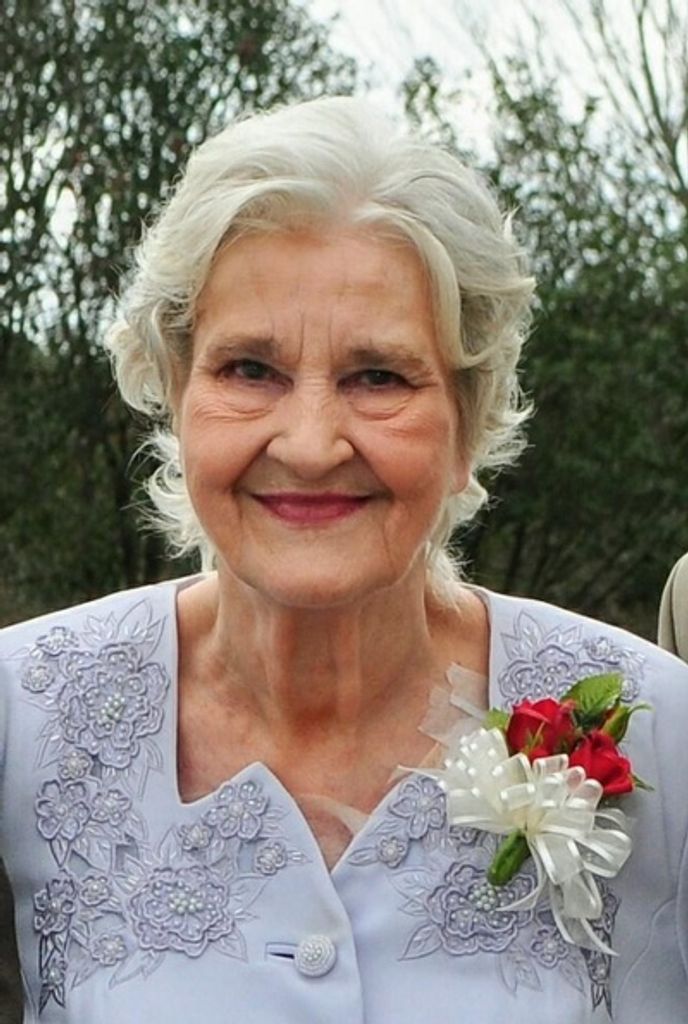 Lottie Elizabeth White Profile Photo