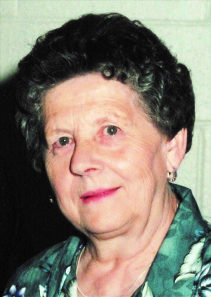 Loretta V. (Krzakala) Nikitas