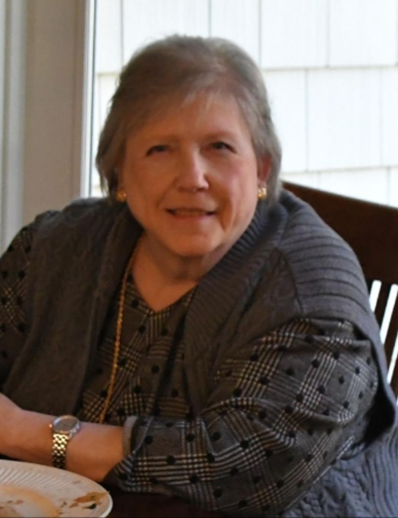 Eileen Moore Profile Photo