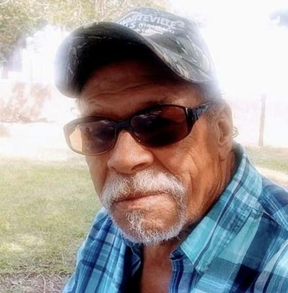Datris Hunt, Jr. Profile Photo