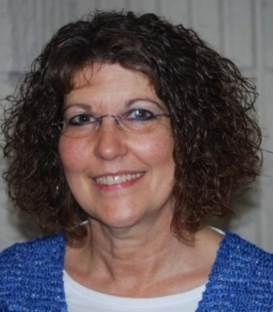 Elysa Blevins Profile Photo