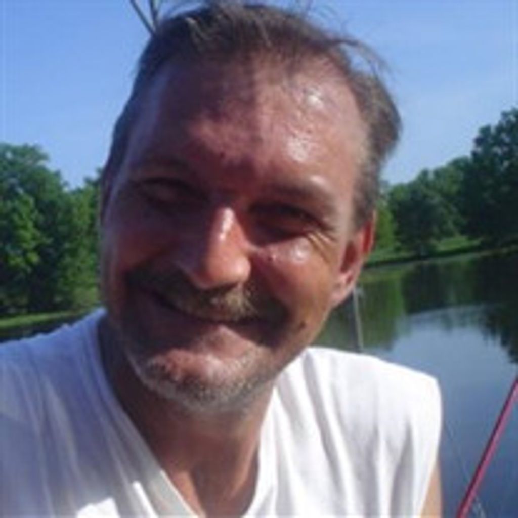 Daniel Davis