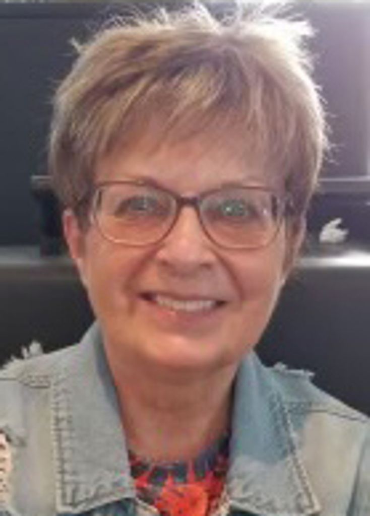 Carol J Stahlhut Profile Photo