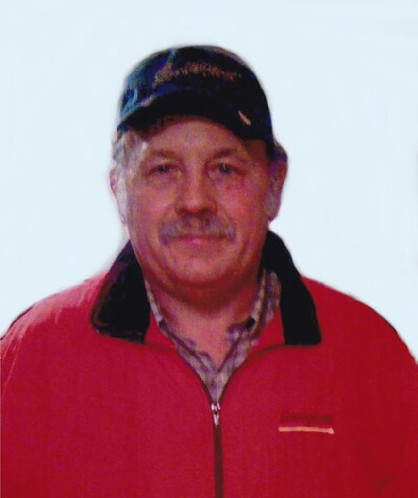 Carl Lester Eckert Profile Photo