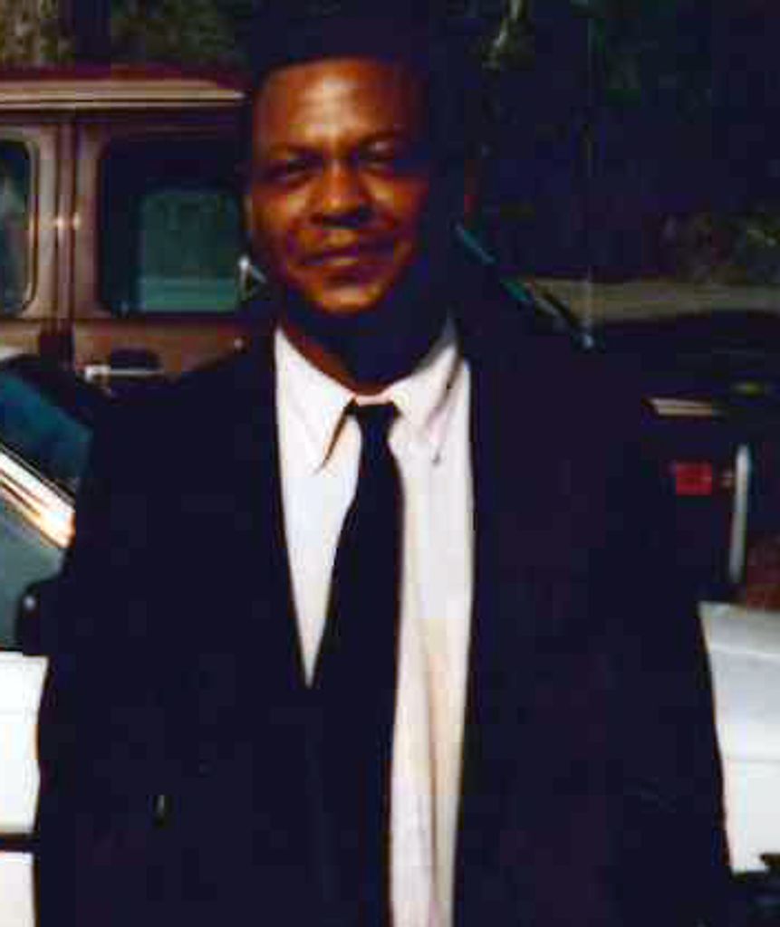 Robert  L. Mckenzie