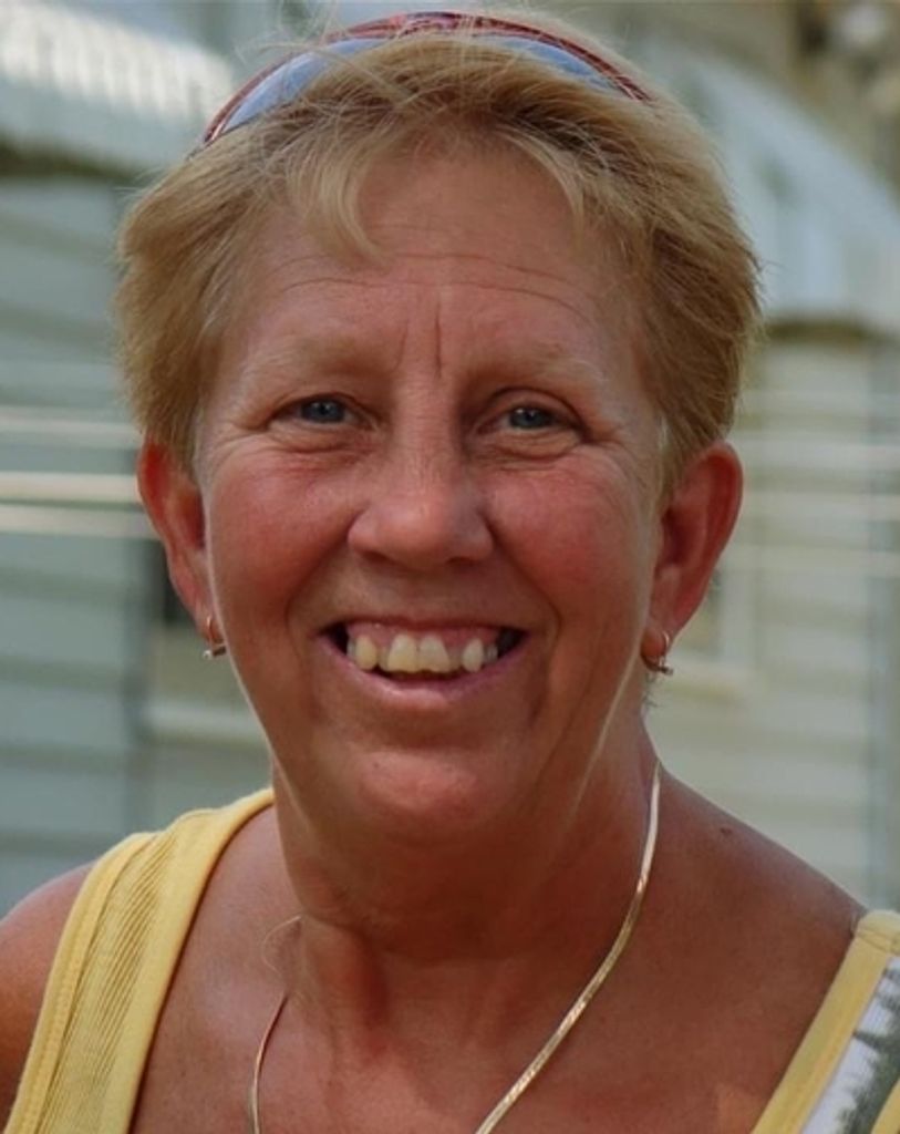 Yvonne "Sis" M Felix