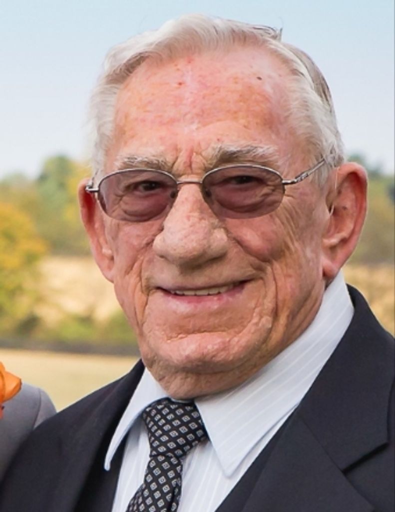 Harry Larkin Tucker Profile Photo