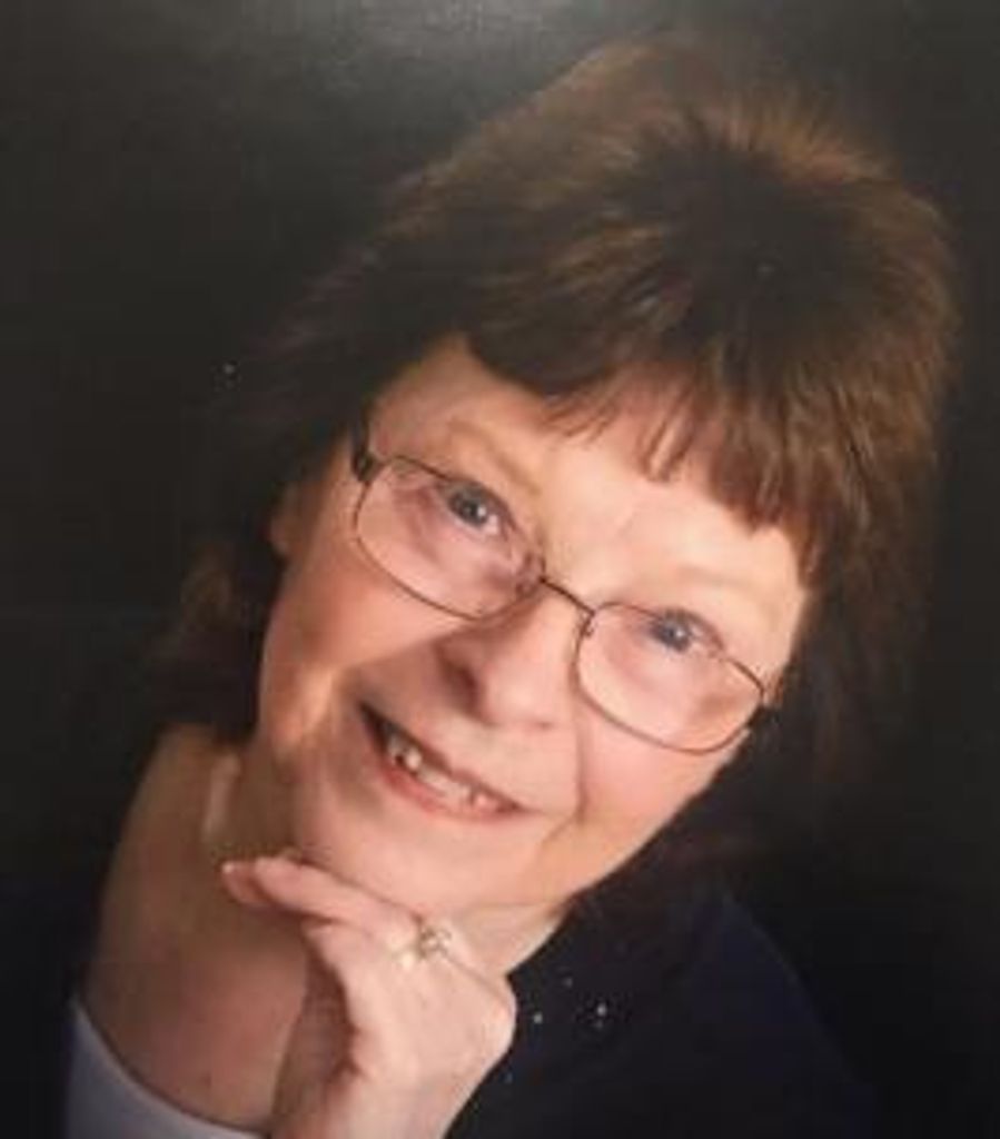 Carolyn Lawton Profile Photo
