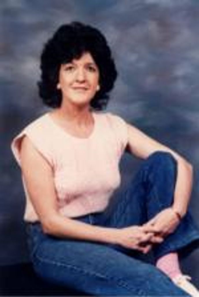 Carolyn Lavelle Newcomb Profile Photo