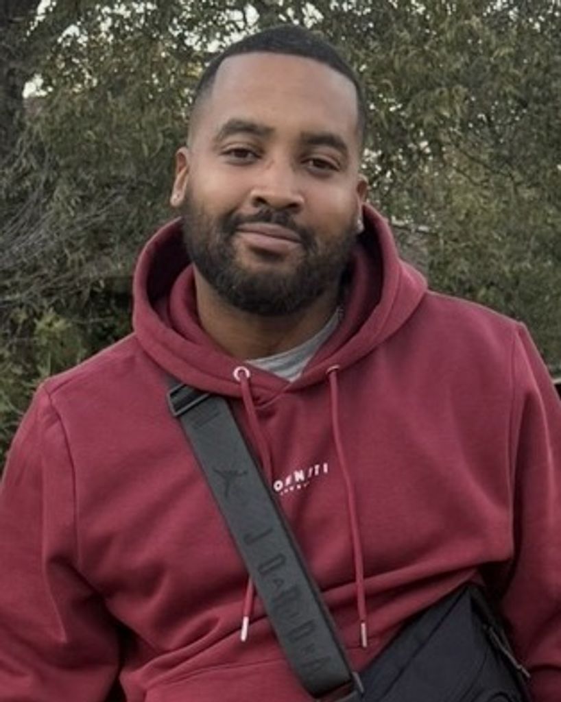 Ashton Wallace Profile Photo